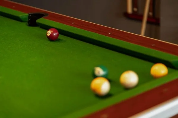 snooker table green